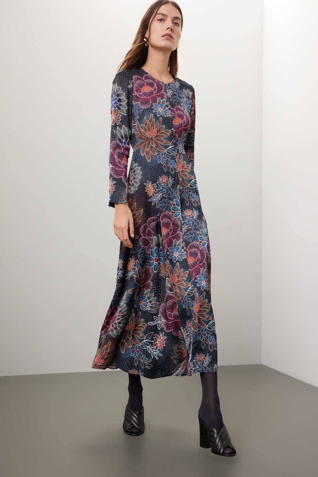 FARM Rio Black Tropical Floral Printed Ls Midi – Size 4